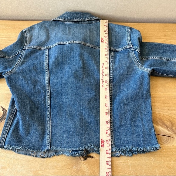 GARAGE BOYFRIEND DENIM JACKET WOMENS M CROPPED FRAY HEM CLASSIC EDGY TOMBOY CHIC - Picture 8 of 12